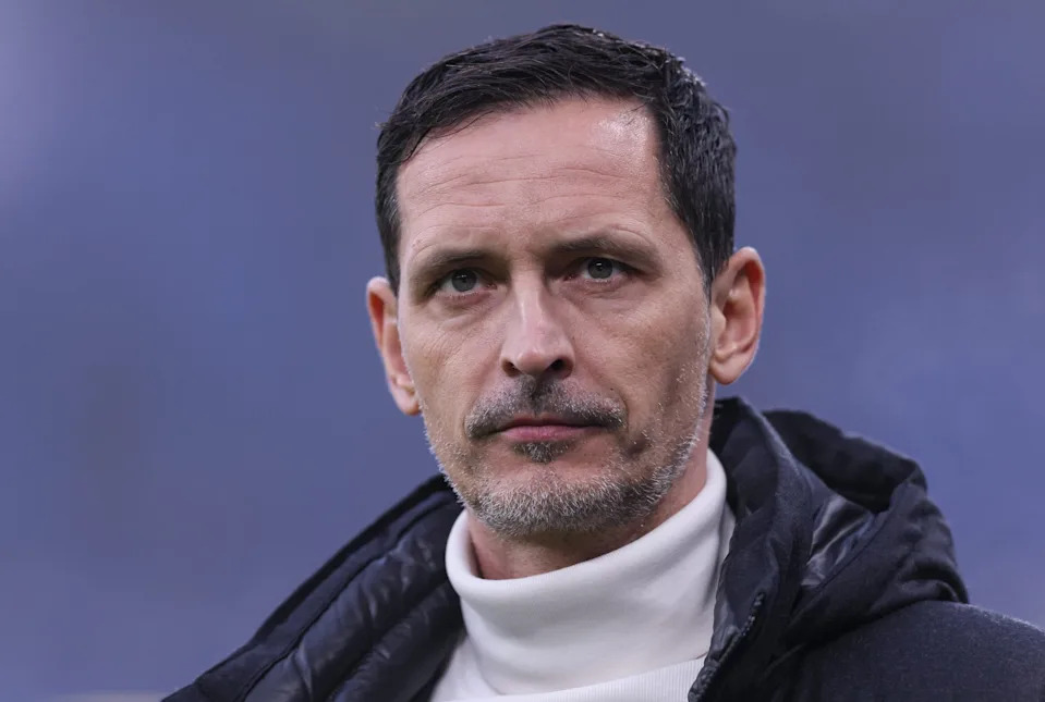 Derby Sengit Bundesliga Frankfurt VS Dortmund